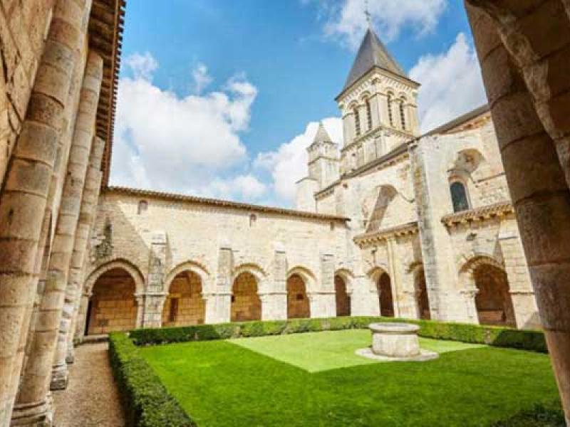 Nieul - Abbaye